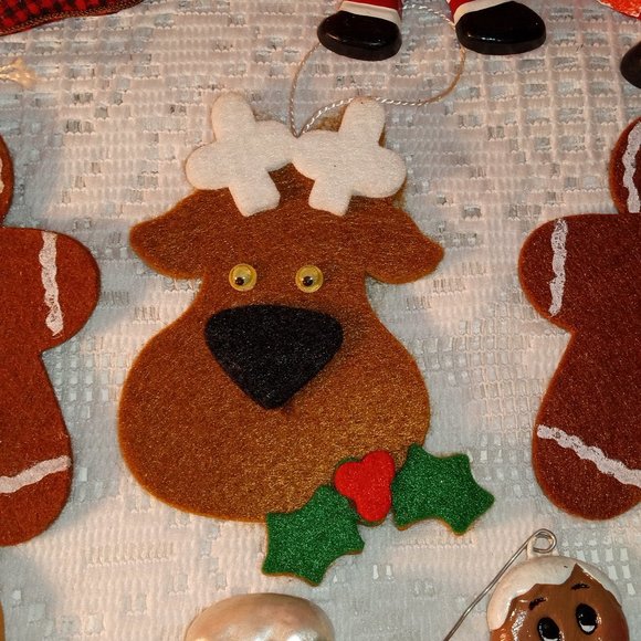 VINTAGE COLORFUL VARIETY OF CHRISTMAS TREE ORNAMENTS, LOT OF 12 - Picture 6 of 12